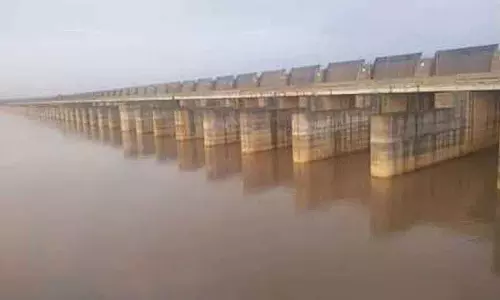 Medigadda बैराज में बाढ़ कम हुई