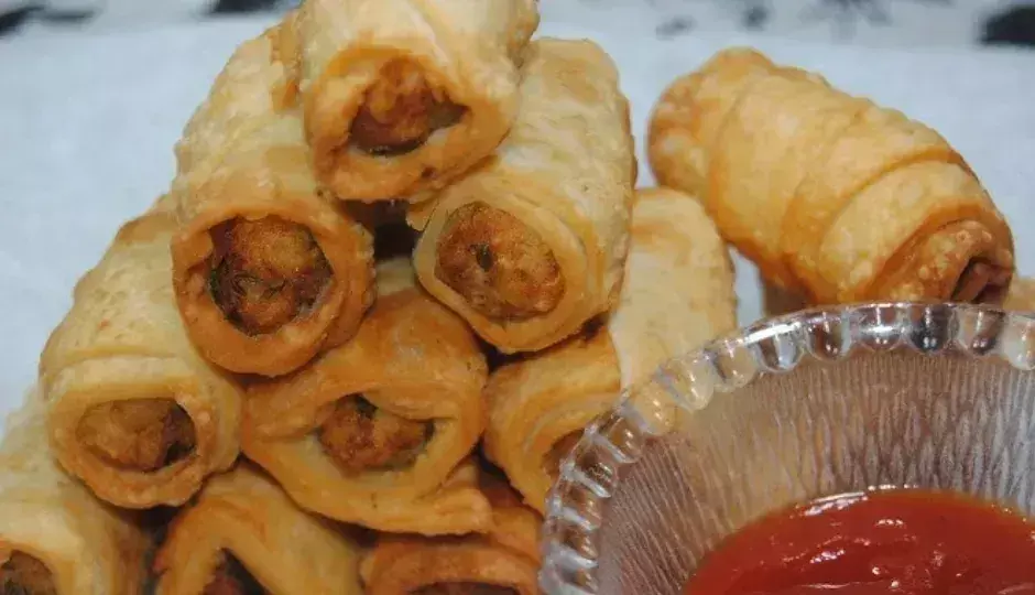 Potato Roll: स्नैक्स के रूप में कर सकते हैं प्रयोग