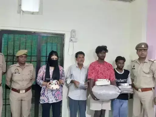 Lucknow: ड्रग्स तस्करी में शामिल बाप-बेटे गिरफ्तार