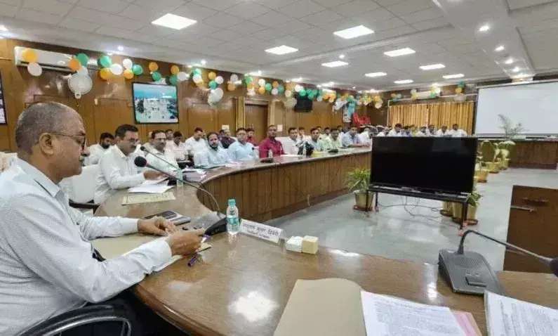 Farrukhabad: एक हफ्ते में निरस्त होगा पुराने स्कूली वाहनों का पंजीकरण Farrukhabad: एक हफ्ते में निरस्त होगा पुराने स्कूली वाहनों का पंजीकरण