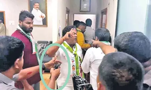 MLC Kavitha पर अनुचित टिप्पणी MLC Kavitha पर अनुचित टिप्पणी