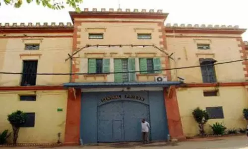 Hyderabad: जेल बैरक आपराधिक नेटवर्क के लिए प्रजनन स्थल बन रहे Hyderabad: जेल बैरक आपराधिक नेटवर्क के लिए प्रजनन स्थल बन रहे