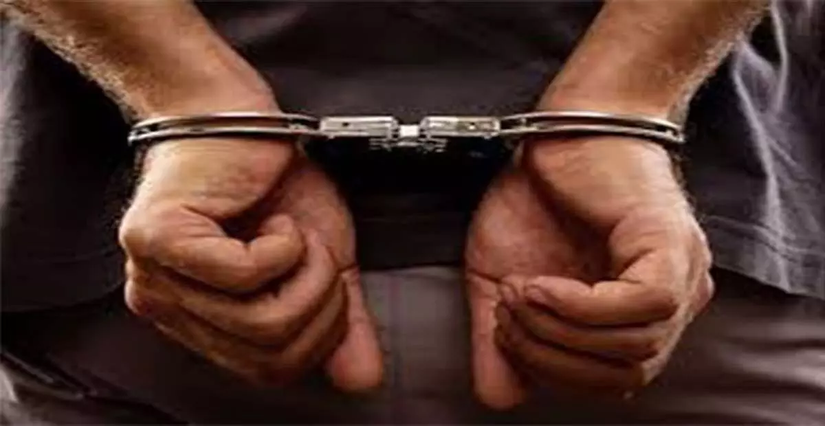 गाचीबोवली में गांजा खरीदते समय तीन तकनीशियनों सहित 14 गिरफ्तार गाचीबोवली में गांजा खरीदते समय तीन तकनीशियनों सहित 14 गिरफ्तार