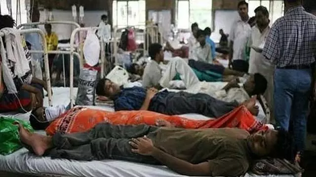 Hassan : चिक्का तिरुपति जात्रा उत्सव के दौरान प्रसाद खाने से 50 से अधिक लोग बीमार पड़ गए Hassan : चिक्का तिरुपति जात्रा उत्सव के दौरान प्रसाद खाने से 50 से अधिक लोग बीमार पड़ गए