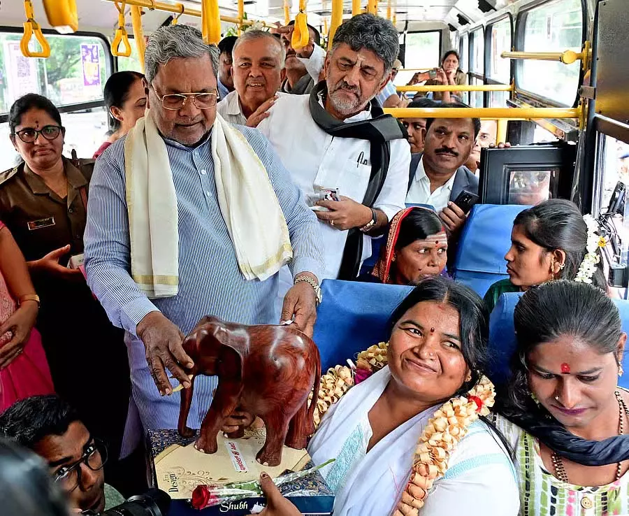 शक्ति योजना : शक्ति ने 500 करोड़ का सफर तय किया है शक्ति योजना : शक्ति ने 500 करोड़ का सफर तय किया है