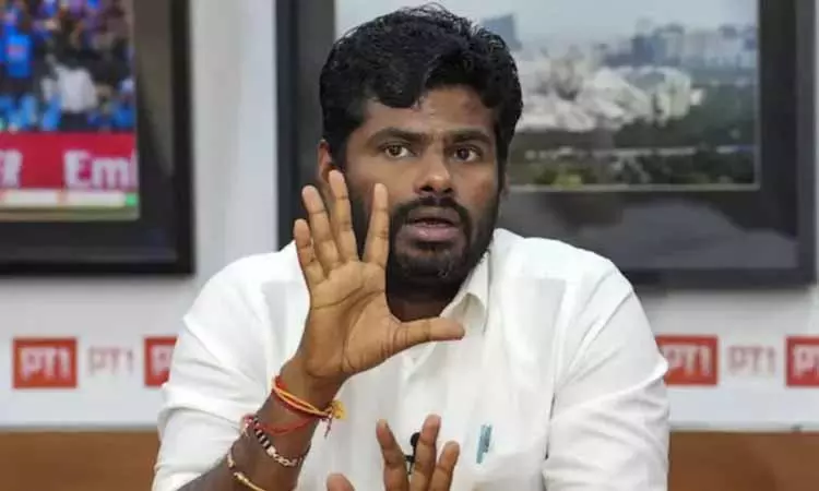 Annamalai ने कहा कि बच्चों को कम से कम तीन भाषाएँ सीखनी चाहिए Annamalai ने कहा कि बच्चों को कम से कम तीन भाषाएँ सीखनी चाहिए