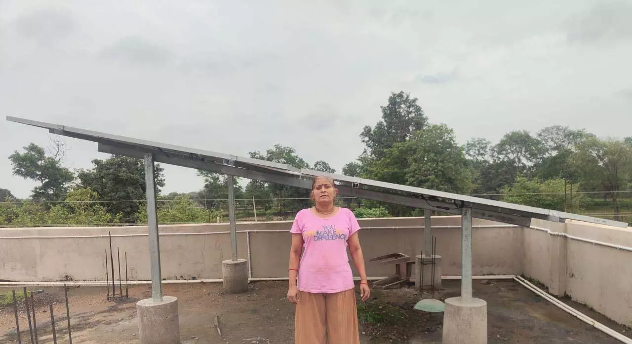 पीएम सूर्यघर योजना बनी आमजन के लिए वरदान, स्वाति यादव का बिजली बिल हुआ शून्य पीएम सूर्यघर योजना बनी आमजन के लिए वरदान, स्वाति यादव का बिजली बिल हुआ शून्य
