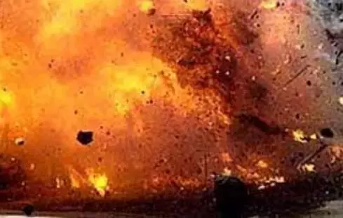 AP: फार्मा कंपनी में रिएक्टर विस्फोट से आग लगी, दो कर्मचारी घायल AP: फार्मा कंपनी में रिएक्टर विस्फोट से आग लगी, दो कर्मचारी घायल