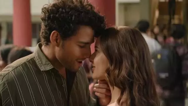 Dhadak 2 : एक गाने में ही नजर आई तृप्ति-सिद्धांत की केमिस्ट्री Dhadak 2 : एक गाने में ही नजर आई तृप्ति-सिद्धांत की केमिस्ट्री