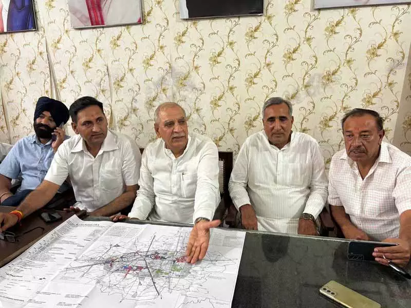 कांग्रेस विधायक ने कुरुक्षेत्र में बाईपास परियोजना पर BJP के दावों पर सवाल उठाए कांग्रेस विधायक ने कुरुक्षेत्र में बाईपास परियोजना पर BJP के दावों पर सवाल उठाए
