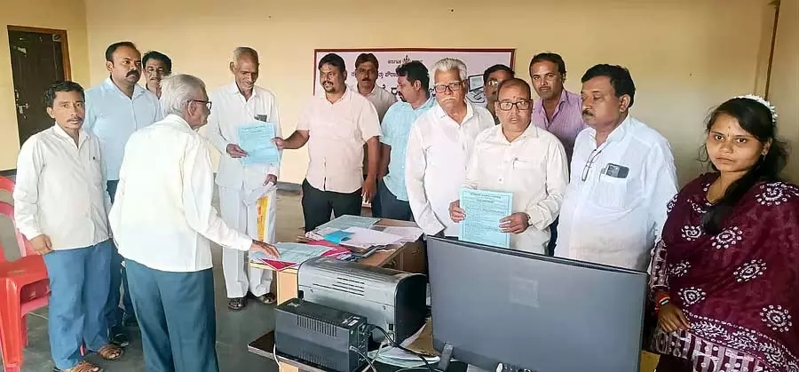 Karnataka : ई-खाता आंदोलन का शुभारंभ Karnataka : ई-खाता आंदोलन का शुभारंभ
