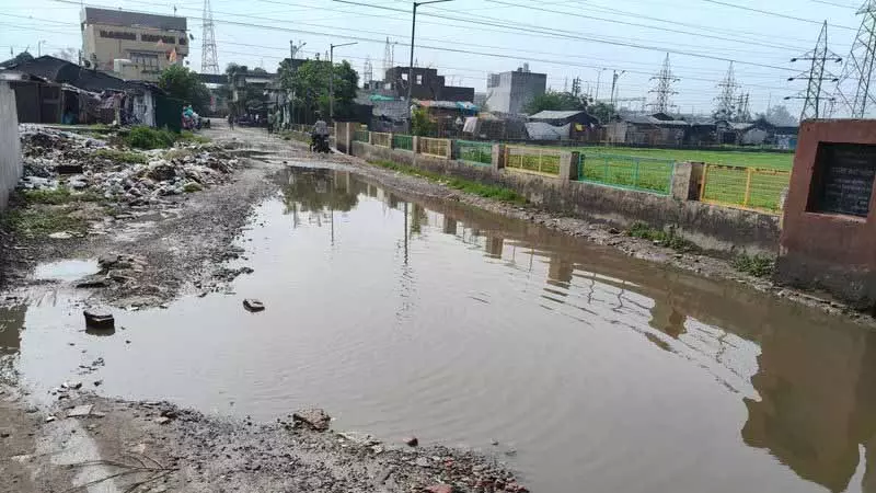 Jalandhar: बारिश से सीवेज की समस्या बढ़ी, शहरवासी परेशान Jalandhar: बारिश से सीवेज की समस्या बढ़ी, शहरवासी परेशान