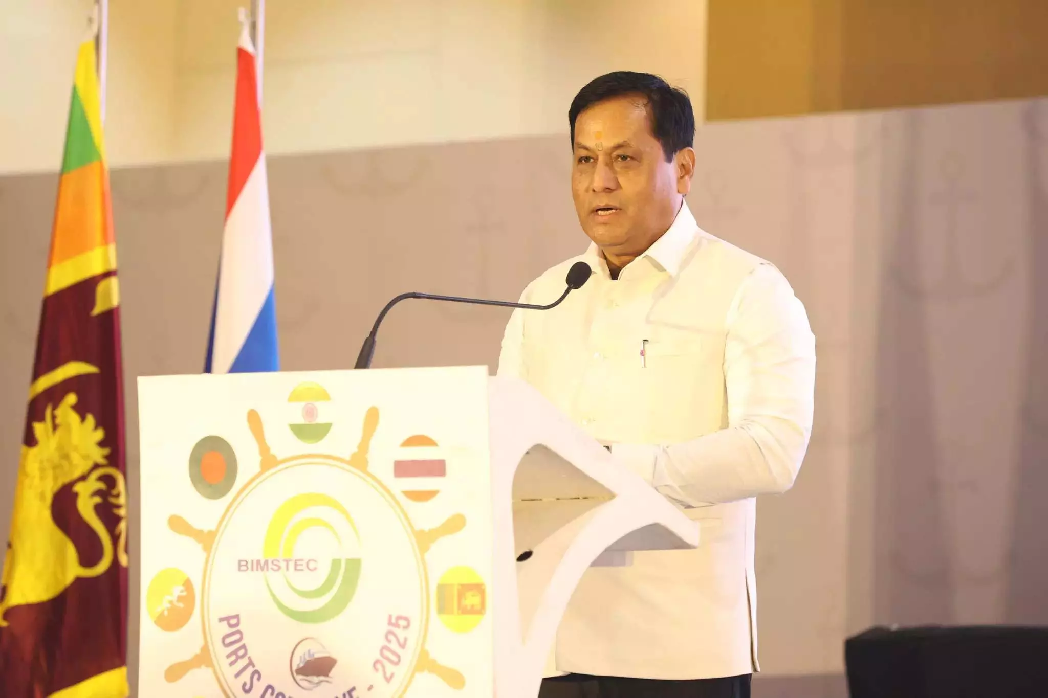 भारतीय बंदरगाह 2047 तक 10 हज़ार मिलियन टन कार्गो संभालेंगे: Sonowal भारतीय बंदरगाह 2047 तक 10 हज़ार मिलियन टन कार्गो संभालेंगे: Sonowal