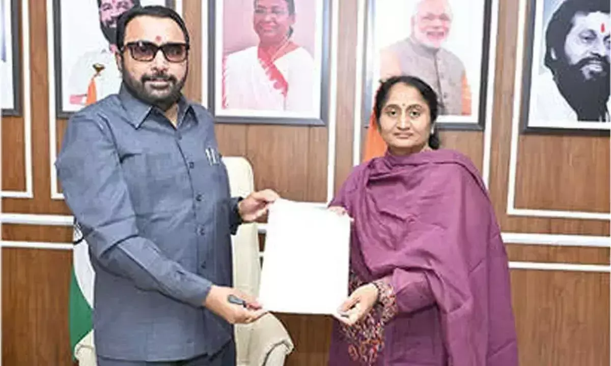 Andhra: सविता आरोग्य बाला आयुर आंध्र परियोजना चाहती हैं Andhra: सविता आरोग्य बाला आयुर आंध्र परियोजना चाहती हैं