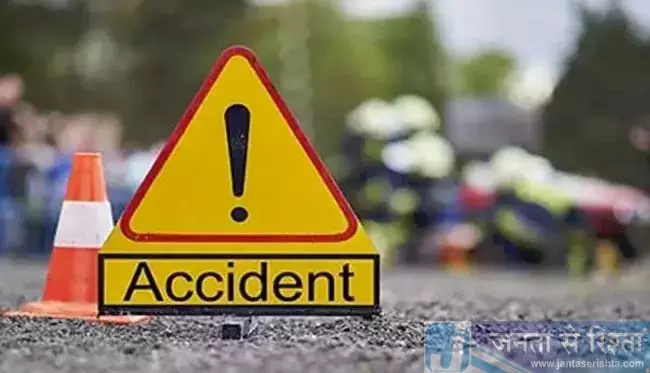 Srikakulam : ट्रैक्टर पलटने से बहन-भाई की मौत Srikakulam : ट्रैक्टर पलटने से बहन-भाई की मौत