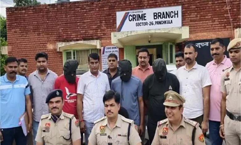 Panchkula: क्राइम ब्रांच की फुर्ती से Mercedes लूट गैंग पकड़ा गया Panchkula: क्राइम ब्रांच की फुर्ती से Mercedes लूट गैंग पकड़ा गया