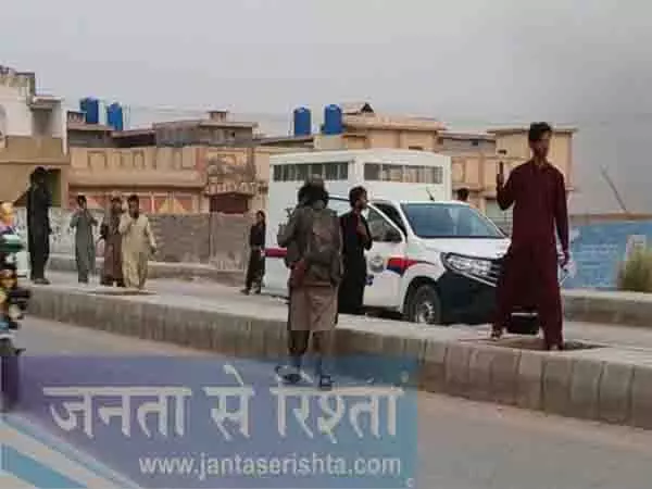 कलात और खारन में बीएलए के हमले, बलूचिस्तान पर पाक नियंत्रण में दरारें उजागर कलात और खारन में बीएलए के हमले, बलूचिस्तान पर पाक नियंत्रण में दरारें उजागर
