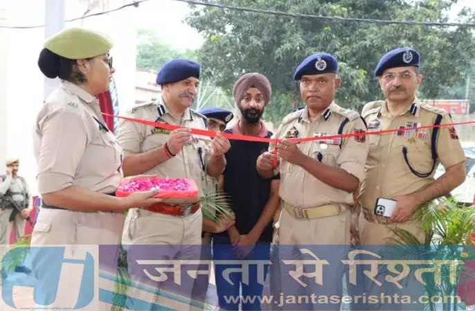 IGP ने बिश्नाह पुलिस स्टेशन में प्रीफैब बैरक का उद्घाटन किया IGP ने बिश्नाह पुलिस स्टेशन में प्रीफैब बैरक का उद्घाटन किया
