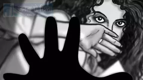 गर्भवती महिला से सामूहिक बलात्कार, 300 फुट गहरी खाई में फेंका गर्भवती महिला से सामूहिक बलात्कार, 300 फुट गहरी खाई में फेंका