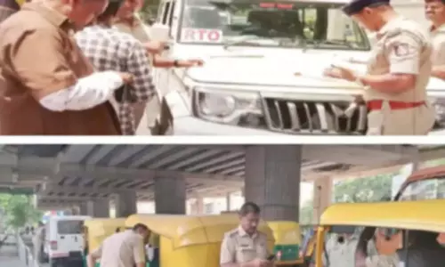 Karnataka: अधिक किराया वसूलने के खिलाफ कार्रवाई के तहत एक सप्ताह में 233 ऑटो जब्त Karnataka: अधिक किराया वसूलने के खिलाफ कार्रवाई के तहत एक सप्ताह में 233 ऑटो जब्त