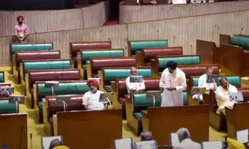 Partap Bajwa ने बेअदबी विरोधी विधेयक में खामियों की ओर इशारा किया Partap Bajwa ने बेअदबी विरोधी विधेयक में खामियों की ओर इशारा किया