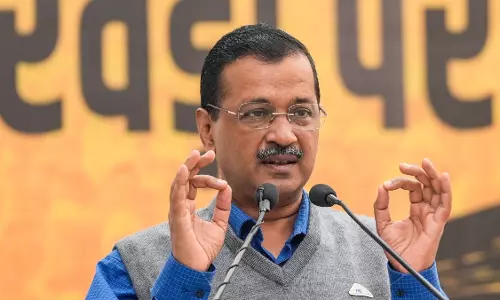 Delhi: बम धमकियों पर केजरीवाल का बीजेपी पर तंज