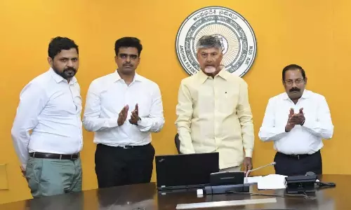 नायडू ने AP ड्रोन मार्ट पोर्टल खोला