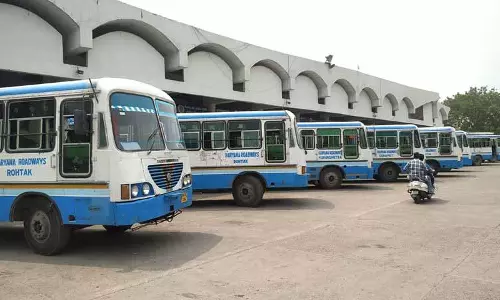 Rohtak, झज्जर में 64,000 से अधिक लोग हैप्पी कार्ड का इंतजार कर रहे