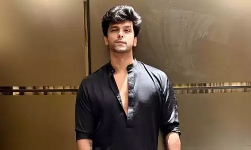 कुशाल टंडन के घर में घुसी फीमेल फैन, अभिनेता ने शेयर किया डरावना अनुभव कुशाल टंडन के घर में घुसी फीमेल फैन, अभिनेता ने शेयर किया डरावना अनुभव