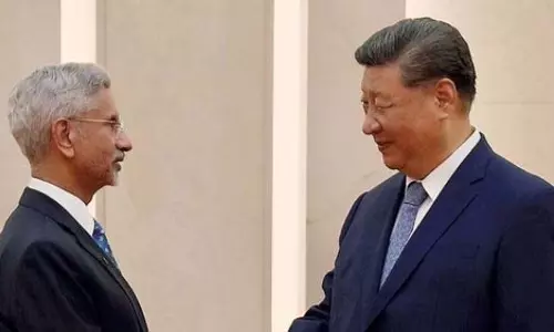 विदेश मंत्री जयशंकर ने एससीओ मंत्रियों के साथ चीनी राष्ट्रपति से मुलाकात की विदेश मंत्री जयशंकर ने एससीओ मंत्रियों के साथ चीनी राष्ट्रपति से मुलाकात की