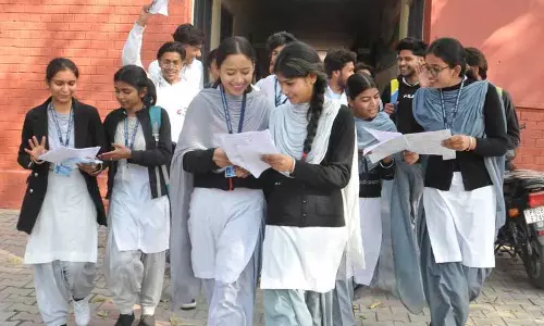 CBSE के दसवीं कक्षा के लिए द्विवार्षिक परीक्षाओं के फैसले को खारिज कर दिया गया