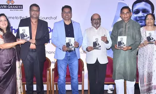 Karnataka : टाइल्स एंड स्टोन्स पुस्तक का विमोचन