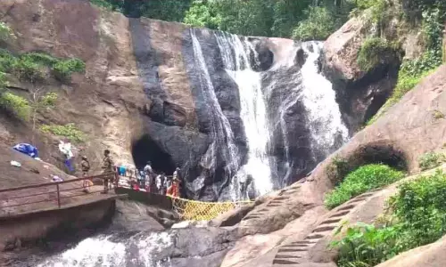 Kerala : कुंभावुरुट्टी झरना पर्यटकों के लिए खुला