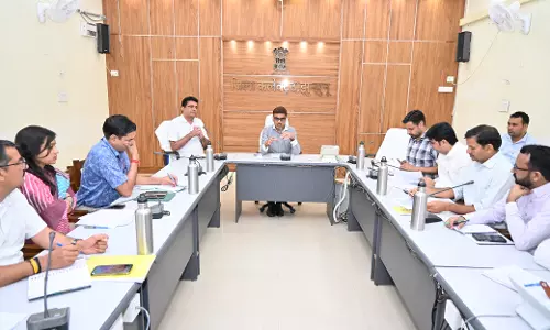 Jhunjhunu: कलेक्टर ने की बैठक, पेयजल, बीमारियों और कृषि सुविधाओं की समीक्षा Jhunjhunu: कलेक्टर ने की बैठक, पेयजल, बीमारियों और कृषि सुविधाओं की समीक्षा