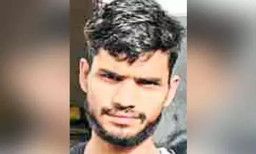 Kerala : बैंक लोन के नाम पर 25 लाख हड़पने के आरोप में बिहार निवासी गिरफ्तार Kerala : बैंक लोन के नाम पर 25 लाख हड़पने के आरोप में बिहार निवासी गिरफ्तार