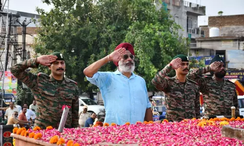 Sriganganagar : भारतीय सेना ने स्वर्गीय मेजर एचएस चहल को दी श्रद्धांजलि
