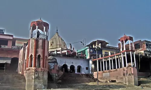 Kanpur का प्राचीन मंदिर, श्रद्धालुओं के बीच प्रसिद्ध है द्वितीय काशी के तौर पर Kanpur का प्राचीन मंदिर, श्रद्धालुओं के बीच प्रसिद्ध है द्वितीय काशी के तौर पर