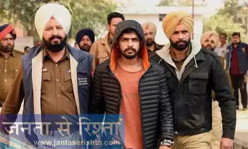 बिश्नोई गिरोह को आतंकवादी समूह घोषित करने के लिए कनाडा पर दबाव बढ़ रहा बिश्नोई गिरोह को आतंकवादी समूह घोषित करने के लिए कनाडा पर दबाव बढ़ रहा