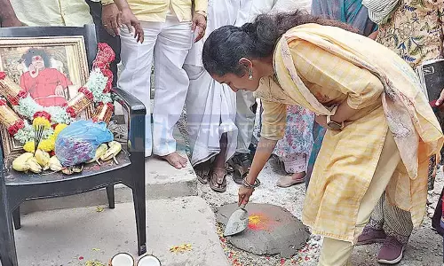 Andhra: गठबंधन सरकार जनता के मुद्दों को हल करने के लिए प्रतिबद्ध Andhra: गठबंधन सरकार जनता के मुद्दों को हल करने के लिए प्रतिबद्ध