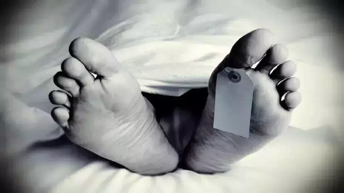 Bareilly: महिला को दूसरे पति ने ब्लेड से गला रेतकर उतारा मौत के घाट