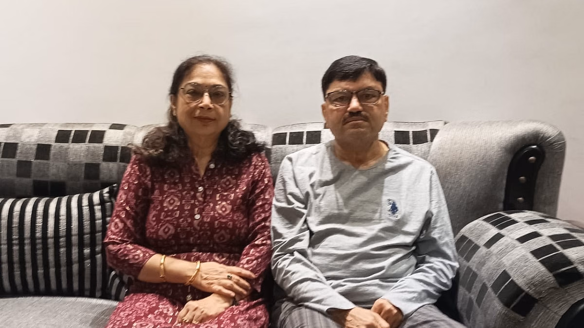 Bareilly: डिजिटल ठगों के झांसे में आने वाले थे प्रोफेसर, पत्नी ने बचाया Bareilly: डिजिटल ठगों के झांसे में आने वाले थे प्रोफेसर, पत्नी ने बचाया