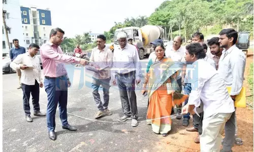 Andhra: अधिकारियों को परियोजनाओं के क्रियान्वयन में गुणवत्ता पर ध्यान देने को कहा गया