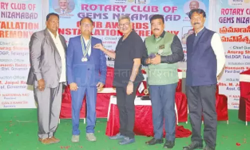 Telangana: रोटरी क्लब जेम्स की नई कार्यकारी समिति ने शपथ ली Telangana: रोटरी क्लब जेम्स की नई कार्यकारी समिति ने शपथ ली