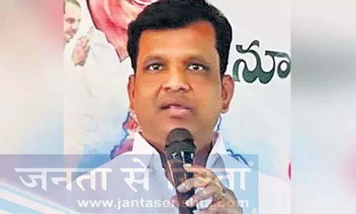 अगर रेवंत रेड्डी नेता हैं, तो हमें नज़रबंद क्यों किया गया? :Gadari Kishore अगर रेवंत रेड्डी नेता हैं, तो हमें नज़रबंद क्यों किया गया? :Gadari Kishore