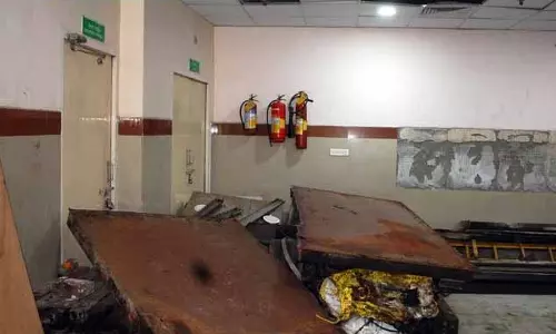 Amritsar: अस्पताल के शिशु देखभाल केंद्र में लिफ्ट बंद होने से आगंतुक परेशान