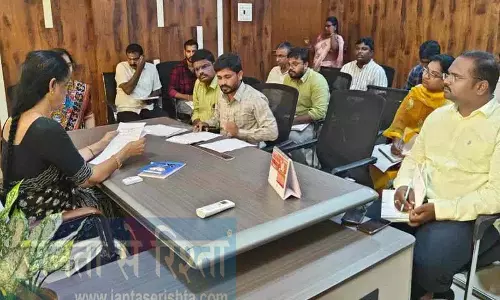 विधायक सबिता अधिकारियों के रवैये से बेहद परेशान