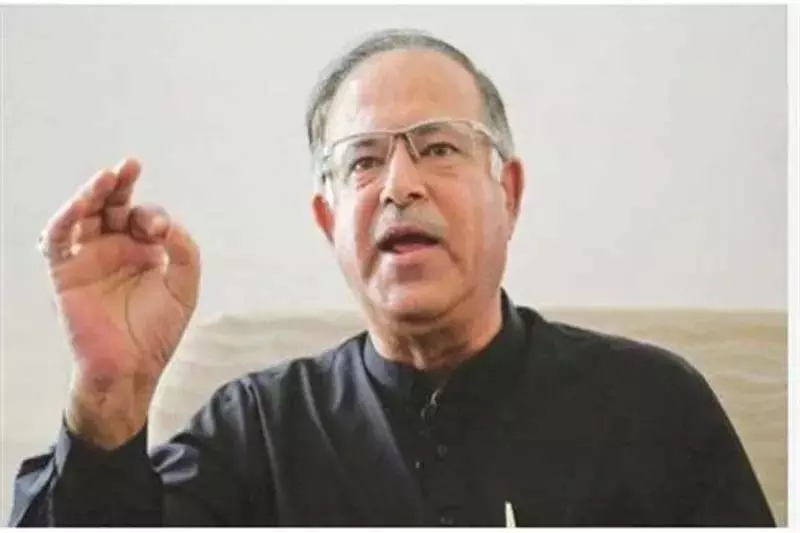 तारिक हमीद कर्रा ने केंद्र पर राज्य दर्जा बहाली में देरी का आरोप लगाया तारिक हमीद कर्रा ने केंद्र पर राज्य दर्जा बहाली में देरी का आरोप लगाया
