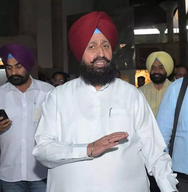 Punjab में नशीली दवाओं की समस्या पर आप और कांग्रेस में तीखी नोकझोंक Punjab में नशीली दवाओं की समस्या पर आप और कांग्रेस में तीखी नोकझोंक
