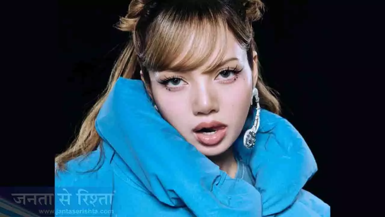 BLACKPINK की लिसा को द व्हाइट लोटस में अभिनय की शुरुआत के लिए एम्मीज़ में नज़रअंदाज़ किया BLACKPINK की लिसा को द व्हाइट लोटस में अभिनय की शुरुआत के लिए एम्मीज़ में नज़रअंदाज़ किया