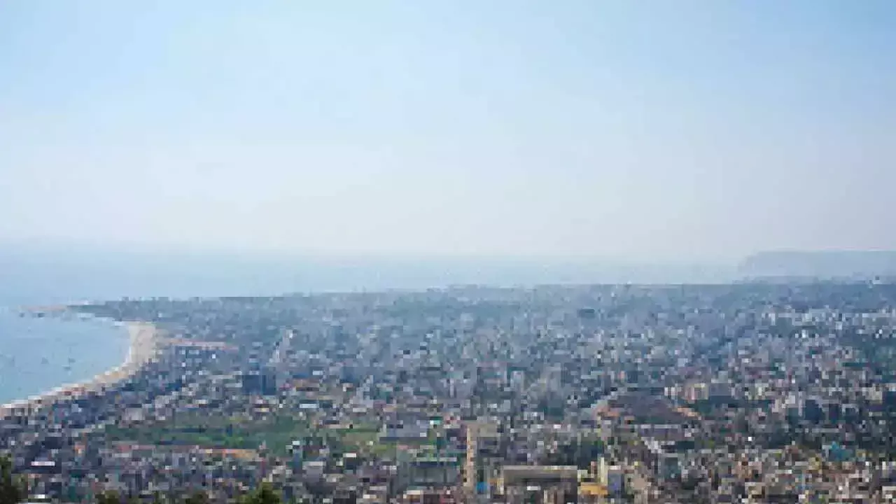 लिंक्डइन की ‘सिटीज़ ऑन द राइज़’ रिपोर्ट में विजाग को शीर्ष स्थान मिला लिंक्डइन की ‘सिटीज़ ऑन द राइज़’ रिपोर्ट में विजाग को शीर्ष स्थान मिला